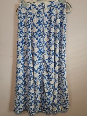 Max Studio Blue and White Floral Button-Front Maxi Skirt